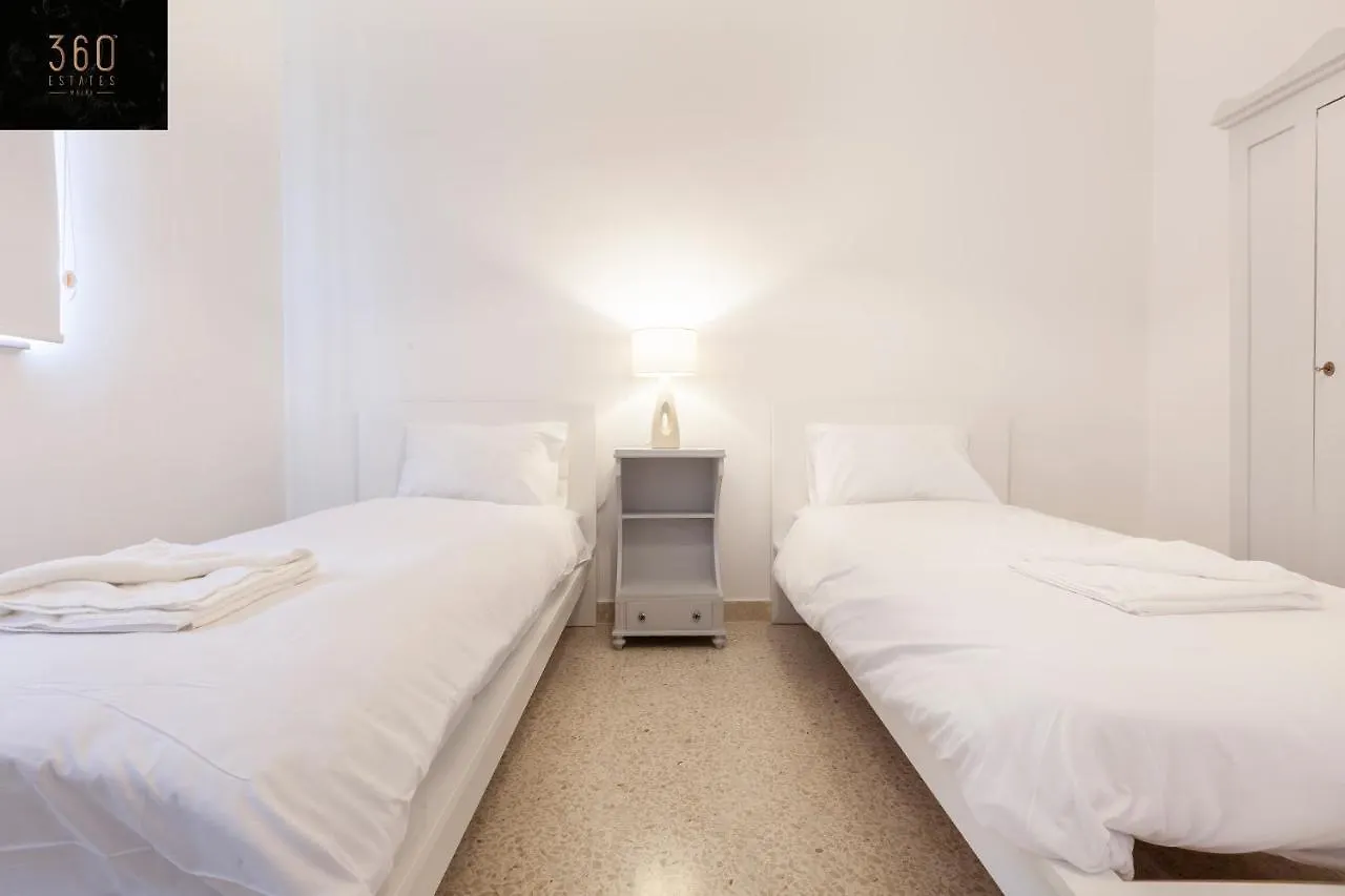 Breathtaking Seafront 3Bd W/ Balcony, Sliema Coast By 360 Estates Apartment