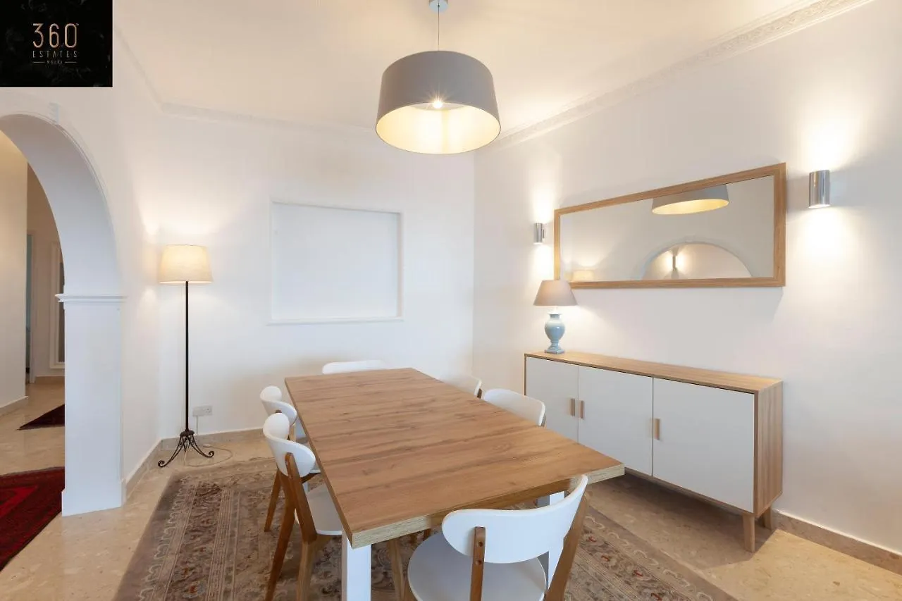 Breathtaking Seafront 3Bd W/ Balcony, Sliema Coast By 360 Estates Apartment Malta