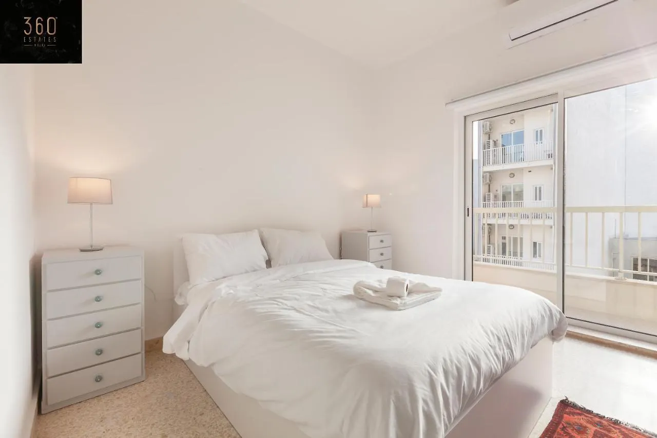 Breathtaking Seafront 3Bd W/ Balcony, Sliema Coast By 360 Estates Apartment