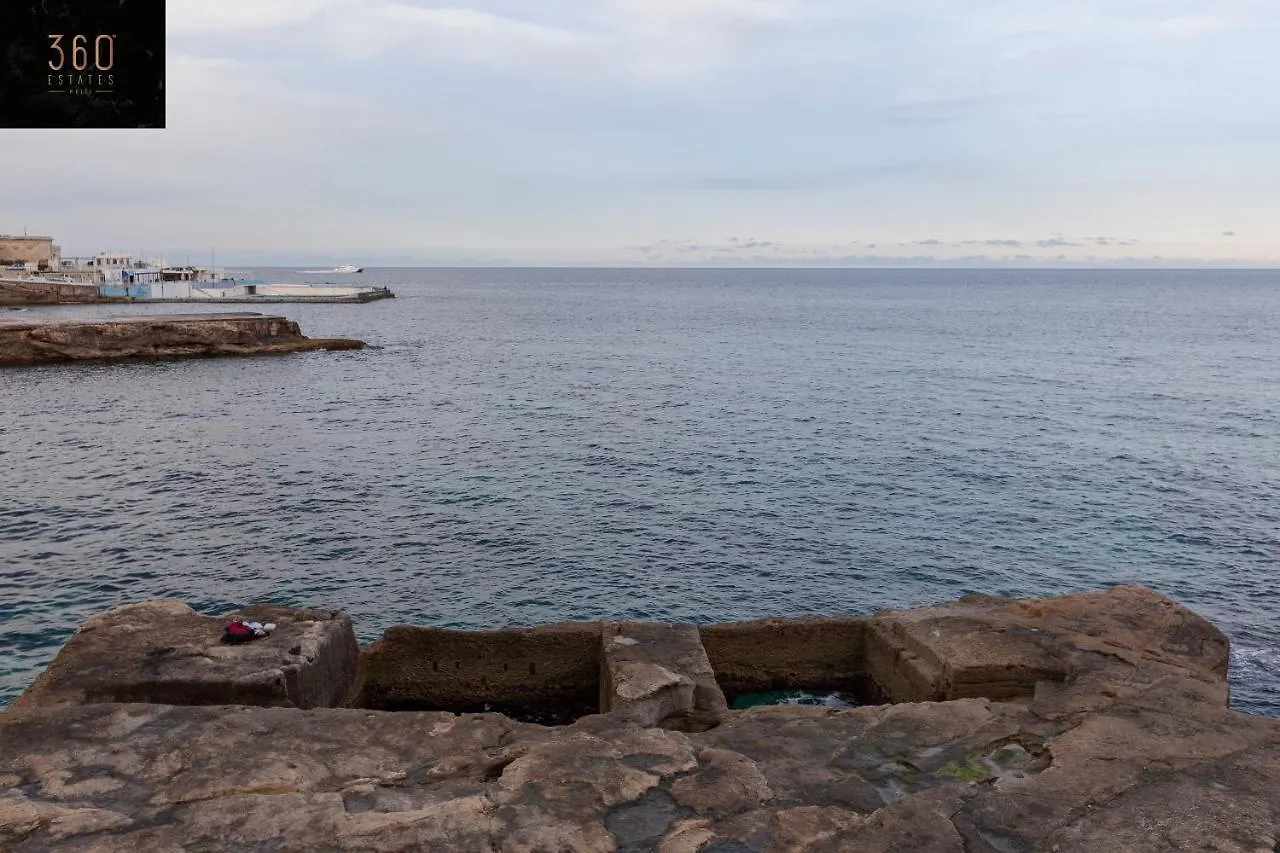 Breathtaking Seafront 3Bd W/ Balcony, Sliema Coast By 360 Estates Apartment